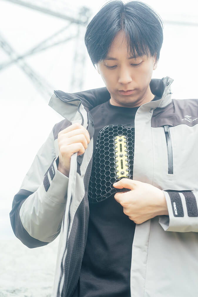 FUSE ALL SEASON JACKET02