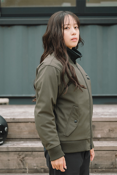 SOFTSHELL FLIGHT JACKET03