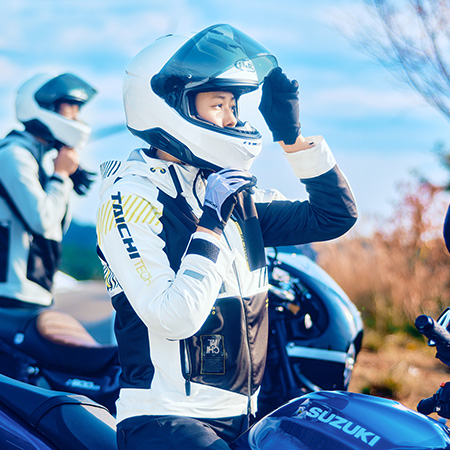 多彩なグラフィックとカラバリ