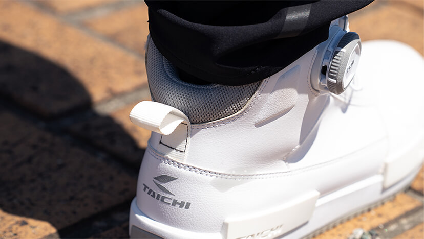 着脱しやすい履き口